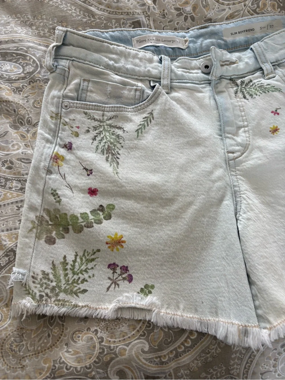 Pilcro and the Letterpress Light Wash Denim Shorts with Floral Print - Picture 2 of 6